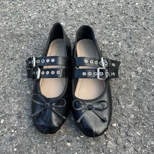 LUCKY SIZE BALLET FLATS WITH BUCKLES